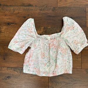 Floral Printed Crop Top with Poofy Shoulders